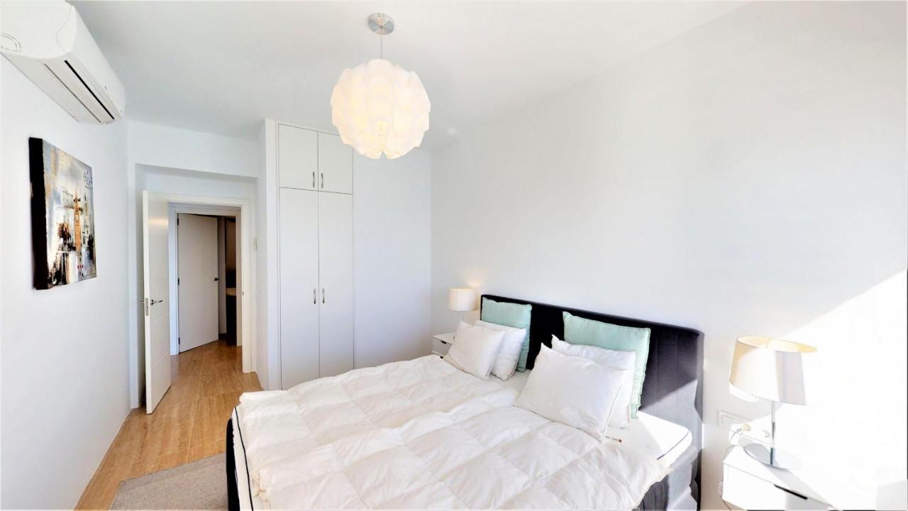 Olimpo - Fuengirola Beachfront Newly Renovated Apartment エクステリア 写真