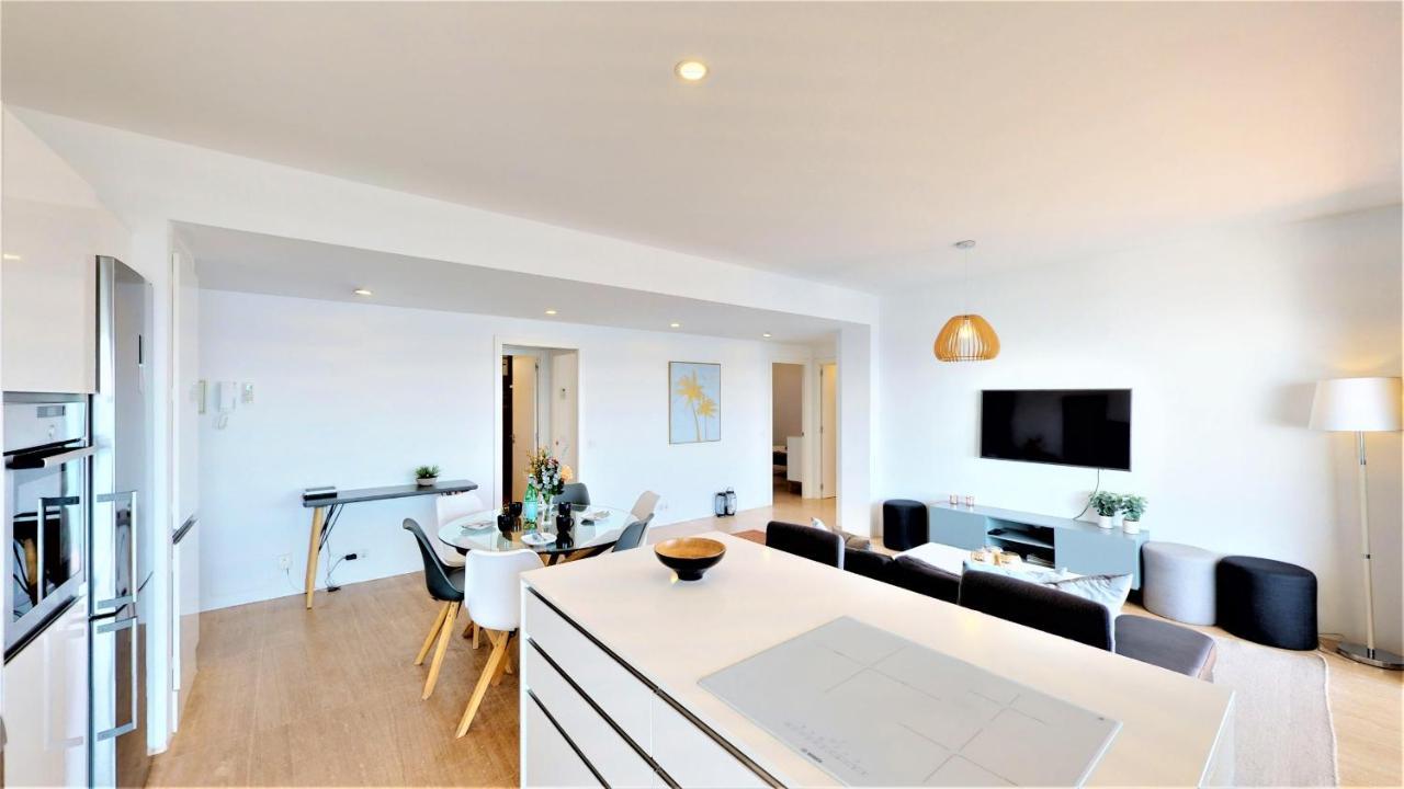Olimpo - Fuengirola Beachfront Newly Renovated Apartment エクステリア 写真