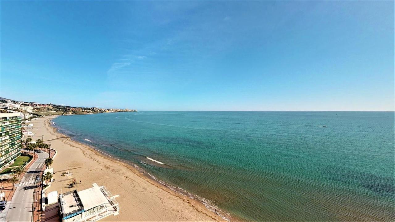 Olimpo - Fuengirola Beachfront Newly Renovated Apartment エクステリア 写真